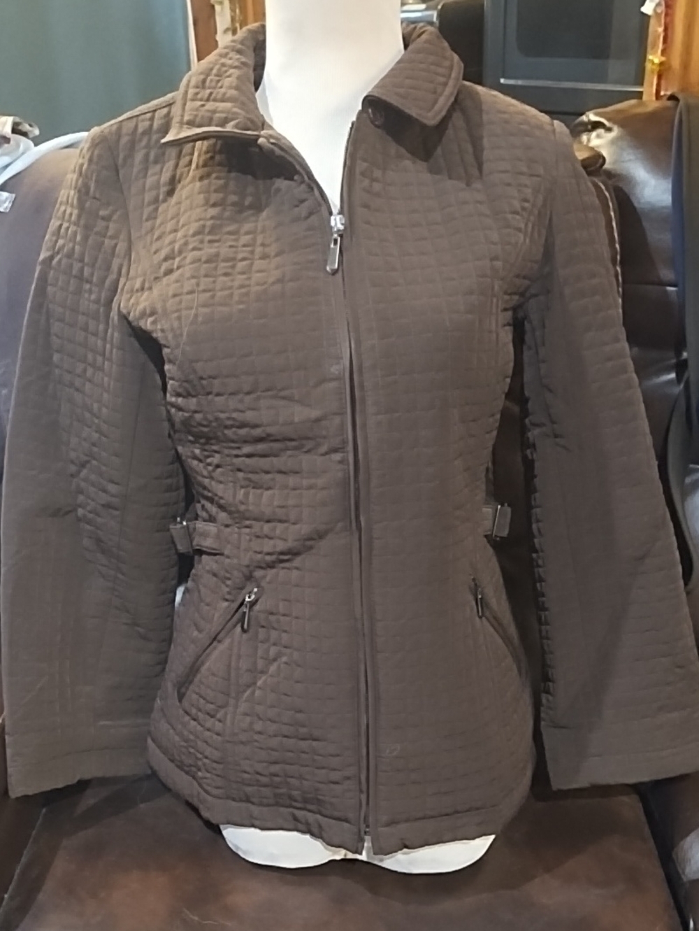 Portrait - Quilted Brown Women's Zip-Front Jacket